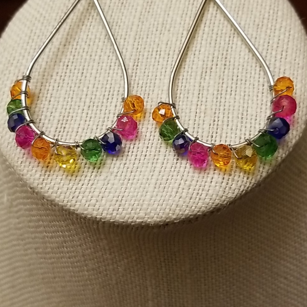 Must Bundle ❤ Rainbow Crystal Earrings - Picture 2 of 5